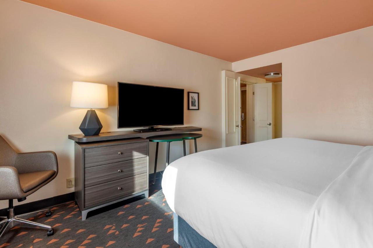 Holiday Inn Bangor By Ihg Exteriör bild