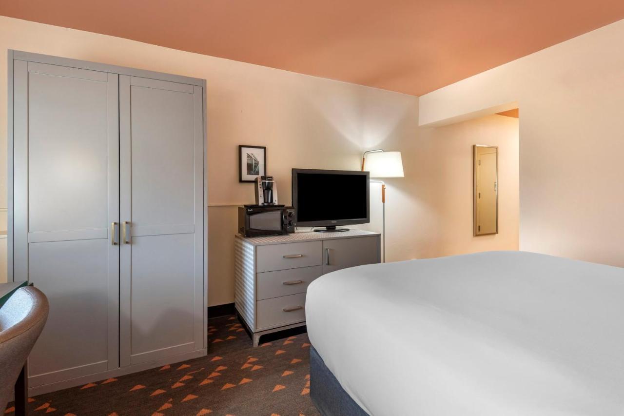Holiday Inn Bangor By Ihg Exteriör bild
